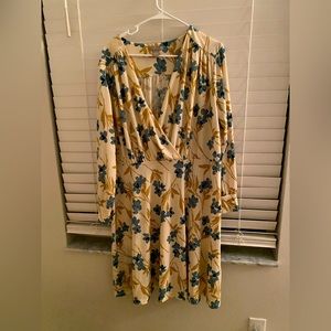 Elegant and flowy envelope dress